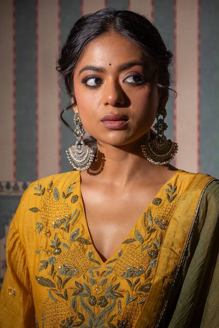 Shop Pants And Pajamas Yellow Cotton, Silk, Chanderi Sequins, Embroidery V-neck Leaf Kurta Pant Set Online at Aza Fashions Shop_Pants And Pajamas_Yellow Cotton, Silk, Chanderi Sequins, Embroidery V-neck Leaf Kurta Pant Set _Online_at_Aza_Fashions