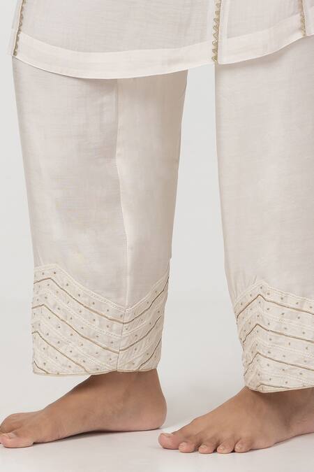 Buy Pants And Pajamas White Cotton, , , Geometric Flora Kurta Pant Set Buy_Pants And Pajamas_White Cotton, , , Geometric Flora Kurta Pant Set