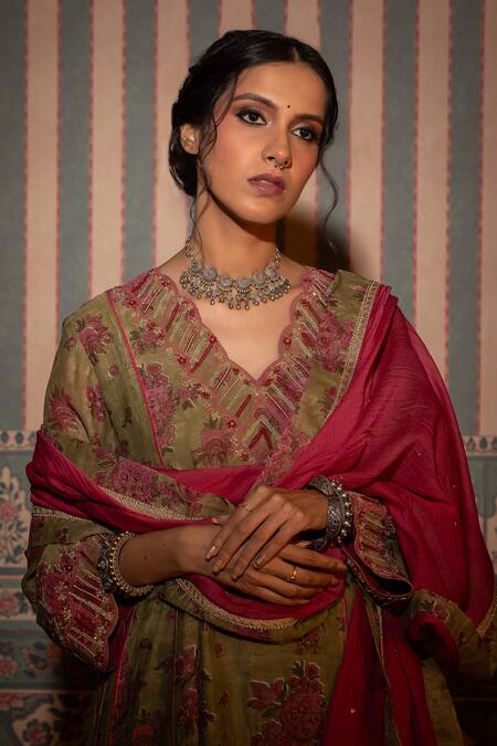 Shop Pants And Pajamas Pink Chanderi Embroidery, Lace Floral Dupatta Online at Aza Fashions Shop_Pants And Pajamas_Pink Chanderi Embroidery, Lace Floral Dupatta _Online_at_Aza_Fashions