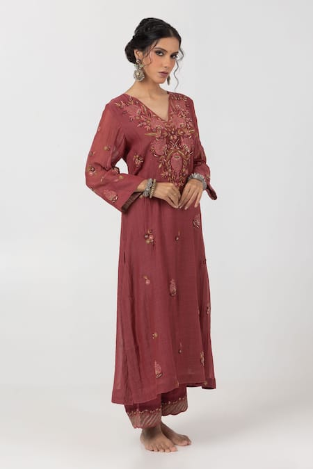 Buy_Pants And Pajamas_Maroon Chanderi Embroidery, Beads V-neck Floral Kurta _Online_at_Aza_Fashions