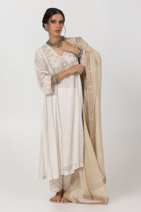 Pants And Pajamas White Chanderi Lace, Zari V-neck Mul Embroidered Kurta Online at Aza Fashions Pants And Pajamas_White Chanderi Lace, Zari V-neck Mul Embroidered Kurta _Online_at_Aza_Fashions