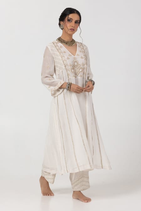 Shop Pants And Pajamas White Chanderi Lace, Zari V-neck Mul Embroidered Kurta Online at Aza Fashions Shop_Pants And Pajamas_White Chanderi Lace, Zari V-neck Mul Embroidered Kurta _Online_at_Aza_Fashions