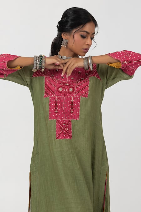 Pants And Pajamas_Green Chanderi Embroidery Round Neck Yoke Kurta _at_Aza_Fashions