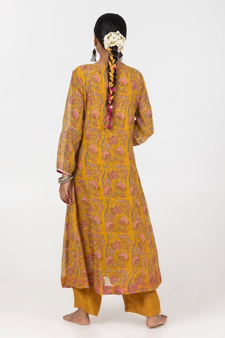 Shop Pants And Pajamas Yellow Chanderi Embroidery, Sequins V-neck Floral Panelled Kurta at Aza Fashions Shop_Pants And Pajamas_Yellow Chanderi Embroidery, Sequins V-neck Floral Panelled Kurta _at_Aza_Fashions