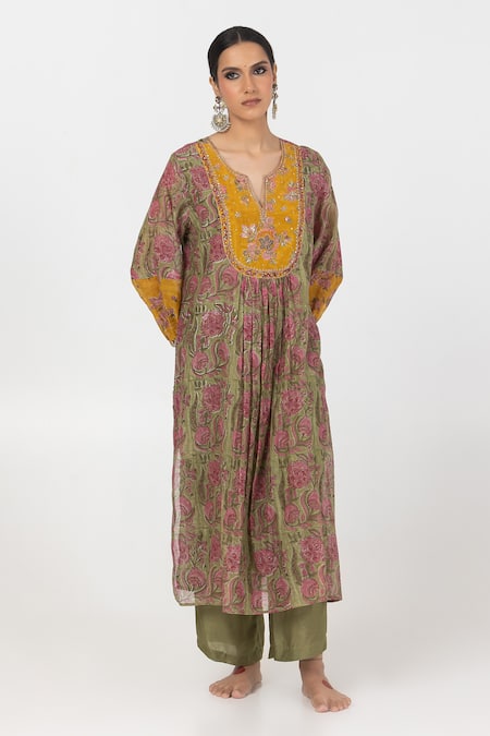 Pants and Pajamas Floral Embroidered Straight Kurta 