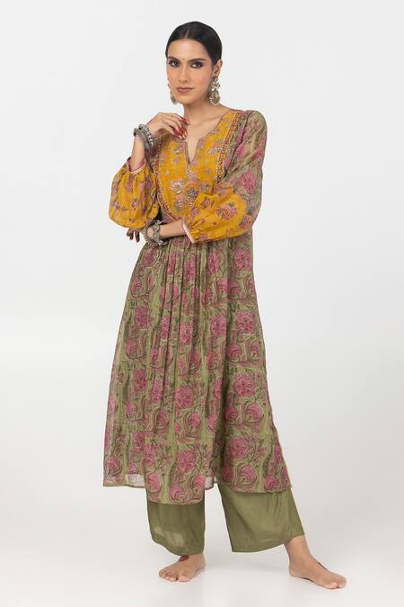 Pants And Pajamas Green Chanderi Embroidery, Sequins Split V-neck Floral Straight Kurta at Aza Fashions Pants And Pajamas_Green Chanderi Embroidery, Sequins Split V-neck Floral Straight Kurta _at_Aza_Fashions