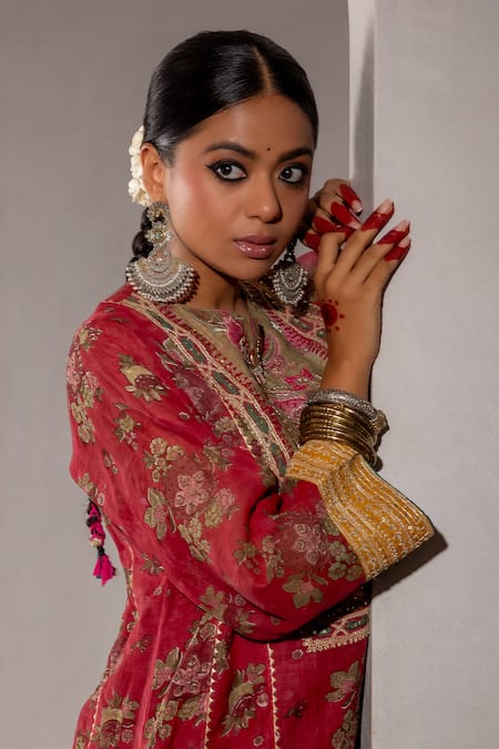 Pants And Pajamas Maroon Chanderi Embroidery, Sequins Round Neck Floral Panelled Kurta Online at Aza Fashions Pants And Pajamas_Maroon Chanderi Embroidery, Sequins Round Neck Floral Panelled Kurta _Online_at_Aza_Fashions