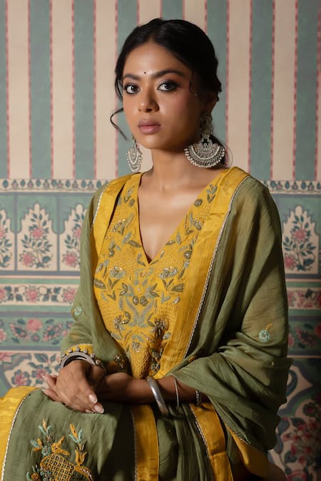 Buy Pants And Pajamas Green Chanderi Sequins, Embroidery Dupatta Online at Aza Fashions Buy_Pants And Pajamas_Green Chanderi Sequins, Embroidery Dupatta _Online_at_Aza_Fashions