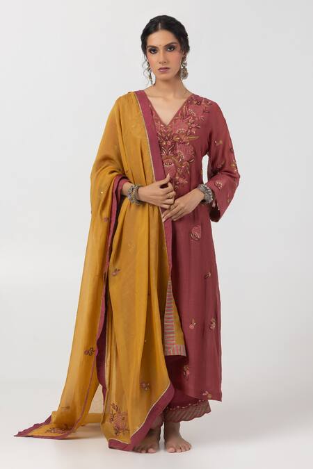 Pants And Pajamas Yellow Chanderi Sequins, Embroidery Thread Dupatta Online at Aza Fashions Pants And Pajamas_Yellow Chanderi Sequins, Embroidery Thread Dupatta _Online_at_Aza_Fashions
