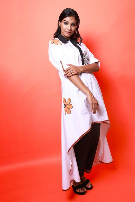 Richaa Goenka_White Cotton Embroidery, Sequins, Beads Collared Hand Tunic And Pant Set _Online_at_Aza_Fashions