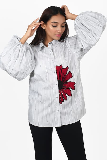 Richaa Goenka Black Cotton Applique Floral Collared Neck Shirt 