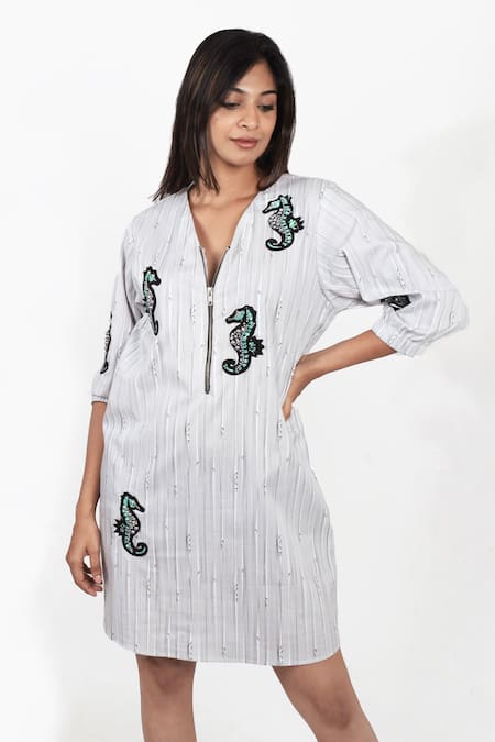 Richaa Goenka Black Cotton Applique Sea Horse V Neck Scattered Motif Dress 