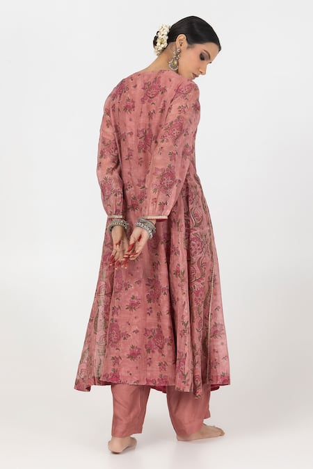 Shop_Pants And Pajamas_Pink Chanderi, Cotton, Silk Embroidery, Sequins V-neck Embroidred Kurta Pant Set _at_Aza_Fashions