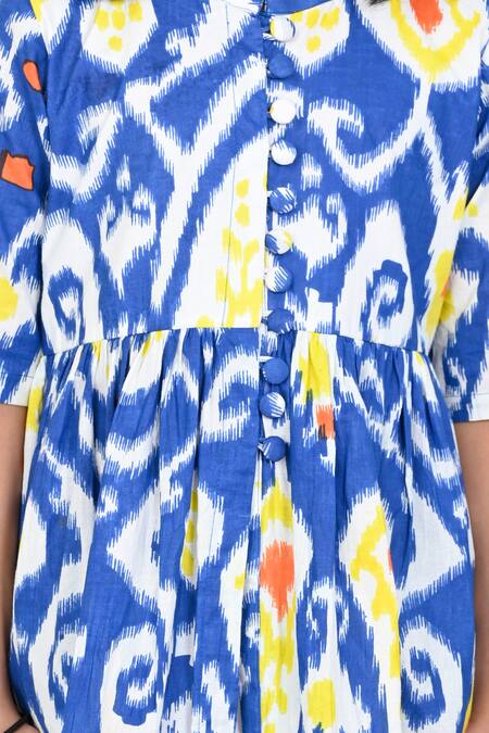 THE COTTON STAPLE Blue Cotton Beach Paisley Ikat Print Kurta With Pant at Aza Fashions THE COTTON STAPLE_Blue Cotton Beach Paisley Ikat Print Kurta With Pant _at_Aza_Fashions
