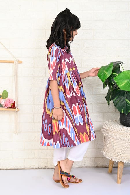 THE COTTON STAPLE_Multi Color Cotton Cherry Ikat Print Kurta With Pant _at_Aza_Fashions