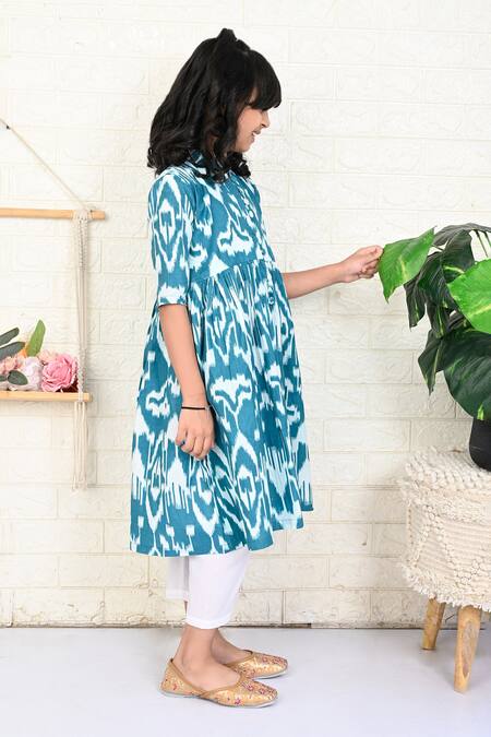 Shop_The Cotton Staple_Blue Cotton Orient Ikat Print Kurta With Pant _Online_at_Aza_Fashions