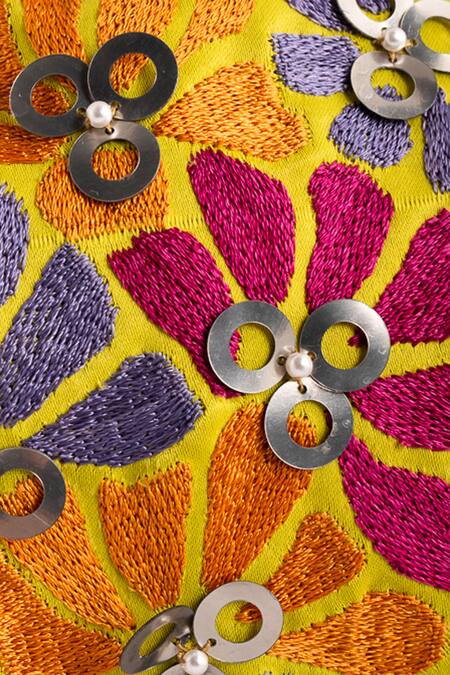 Shop Moyolu Green Thread Matisse Blooms Embroidered Hair Band Online at Aza Fashions Shop_Moyolu_Green Thread Matisse Blooms Embroidered Hair Band _Online_at_Aza_Fashions