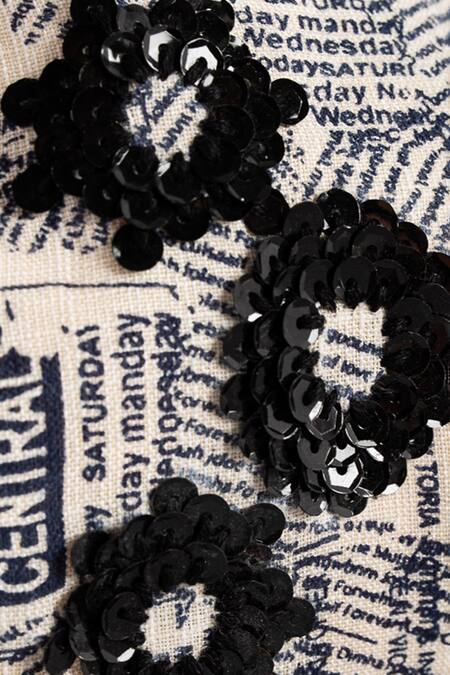 Shop Moyolu Black Monochrome Magic Embroidered Hair Band Online at Aza Fashions Shop_Moyolu_Black Monochrome Magic Embroidered Hair Band _Online_at_Aza_Fashions