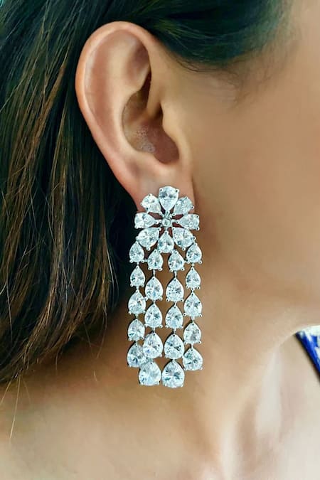 Shop PRERTO White Smocking Tear Drop Cutwork Swarovski Choker Set at Aza Fashions Shop_PRERTO_White Smocking Tear Drop Cutwork Swarovski Choker Set _at_Aza_Fashions