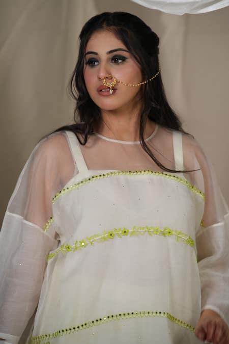 Buy_Jyoti Bansal_White Muslin, Cotton, Organza, Kota Doria Diamonds, Floral Kurta Pant Set _Online_at_Aza_Fashions