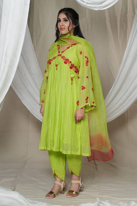 Jyoti Bansal_Green Chanderi, Cotton, Organza Tassels, Floral Kurta And Tulip Pant Set _Online_at_Aza_Fashions