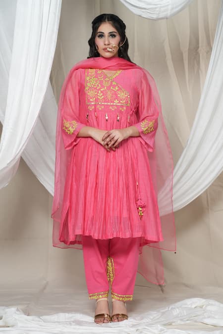 Jyoti Bansal Pink Kurta Pure Mul Chanderi Embroidered Sequin V-neck Thread Salwar Set 