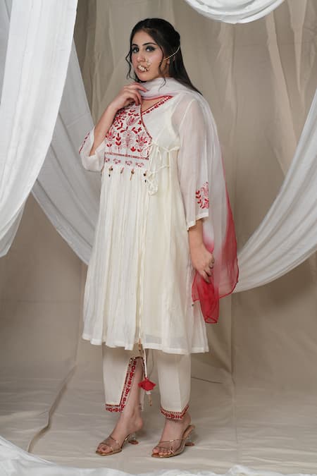 Buy_Jyoti Bansal_White Chanderi, Cotton, Organza Embroidery, Floral Thread Kurta Salwar Set _Online_at_Aza_Fashions