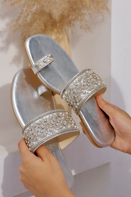 PHENOMINAAL Cutdana Embellished Silver Sandals 