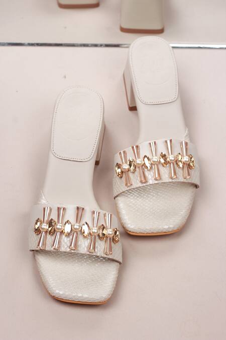 Buy_PHENOMINAAL_Cream Glass Beads Toffee Hand Embroidered Heels 