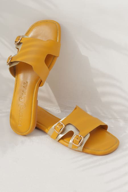 Buy_PHENOMINAAL_Yellow Canary Handcrafted Flats 