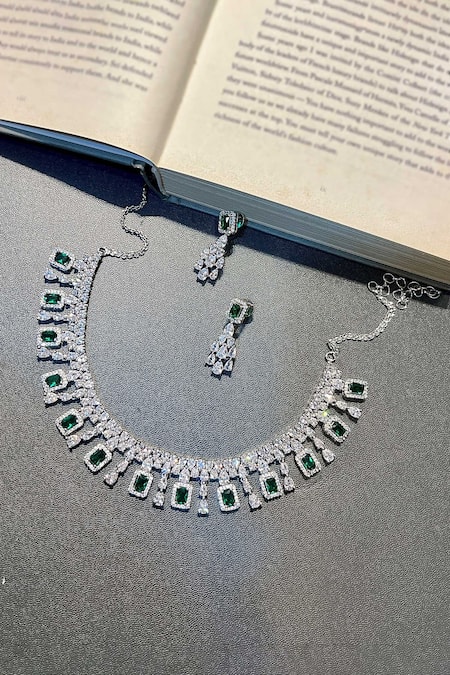 Prestones Green Zari, Diamonds Zirconia Embellished Choker Set 