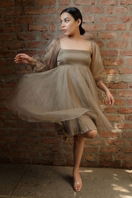 Buy Pooja Kankariya Green Organza Silk Square Corseted Bust Puffed Sleeve Dress Online at Aza Fashions Buy_Pooja Kankariya_Green Organza Silk Square Corseted Bust Puffed Sleeve Dress _Online_at_Aza_Fashions