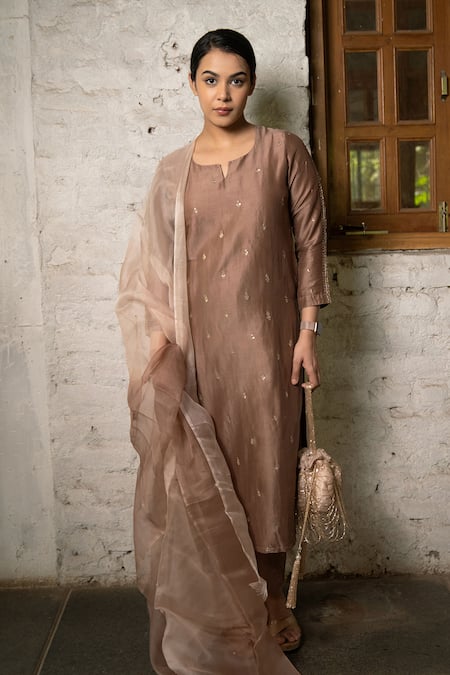 Buy Pooja Kankariya Brown Chanderi Silk Embroidery Sequin Round Axinite And Zari Bloom Kurta Set Online at Aza Fashions Buy_Pooja Kankariya_Brown Chanderi Silk Embroidery Sequin Round Axinite And Zari Bloom Kurta Set _Online_at_Aza_Fashions