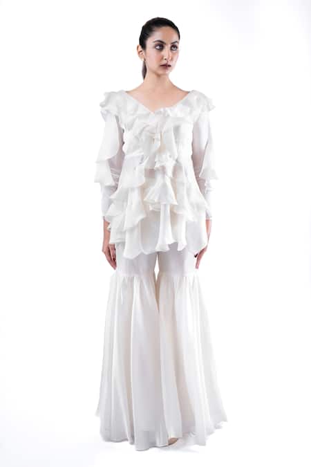 Buy Pooja Kankariya Off White Silk Organza Ruffled V Neck Bay Salt Kurta With Gharara Online at Aza Fashions Buy_Pooja Kankariya_Off White Silk Organza Ruffled V Neck Bay Salt Kurta With Gharara _Online_at_Aza_Fashions