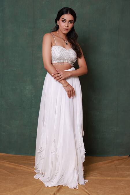 Pooja Kankariya_Off White Georgette, Bay Salt Ruffled Shackle Lehenga With Embroidered Blouse _at_Aza_Fashions