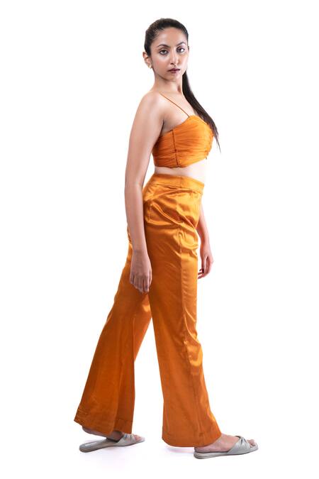 Shop Pooja Kankariya Orange Organza, Lycra Sweetheart Neck Solid Pleated Bustier With Pant Shop_Pooja Kankariya_Orange Organza, Lycra Sweetheart Neck Solid Pleated Bustier With Pant
