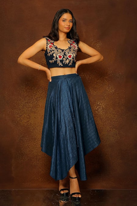 Pooja Kankariya Zardozi Embroidered Top With Asymmetric Skirt 