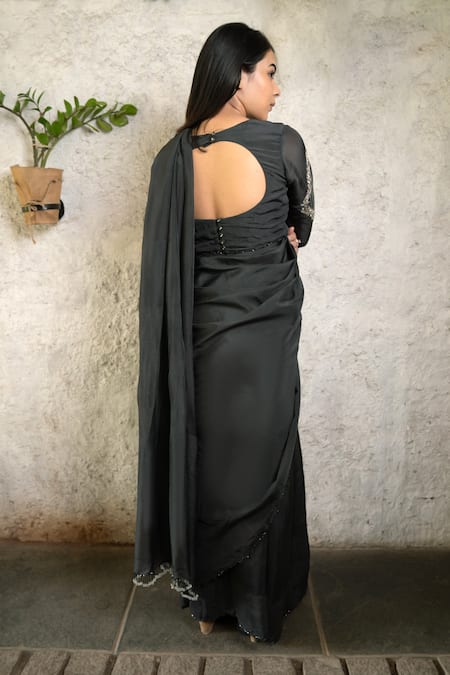 Pooja Kankariya Crystal Hanging Embellished Saree With Blouse 