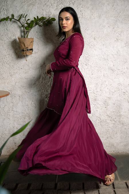 Shop Pooja Kankariya Purple Chiffon, Silk Organza Beads, Pearls V-neck Embellished Kurta Set Online at Aza Fashions Shop_Pooja Kankariya_Purple Chiffon, Silk Organza Beads, Pearls V-neck Embellished Kurta Set _Online_at_Aza_Fashions