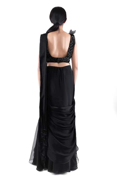 Pooja Kankariya Pre-Draped Layered Skirt Saree With Blouse 