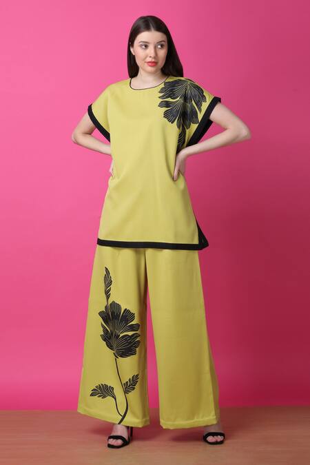 Manish Nagdeo Green Crepe Embroidery Round Neck Floral Burst Print Kaftan With Pant Online at Aza Fashions Manish Nagdeo_Green Crepe Embroidery Round Neck Floral Burst Print Kaftan With Pant _Online_at_Aza_Fashions