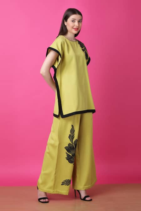 Buy Manish Nagdeo Green Crepe Embroidery Round Neck Floral Burst Print Kaftan With Pant Online at Aza Fashions Buy_Manish Nagdeo_Green Crepe Embroidery Round Neck Floral Burst Print Kaftan With Pant _Online_at_Aza_Fashions