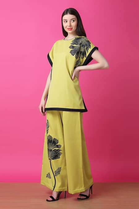 Shop Manish Nagdeo Green Crepe Embroidery Round Neck Floral Burst Print Kaftan With Pant Online at Aza Fashions Shop_Manish Nagdeo_Green Crepe Embroidery Round Neck Floral Burst Print Kaftan With Pant _Online_at_Aza_Fashions