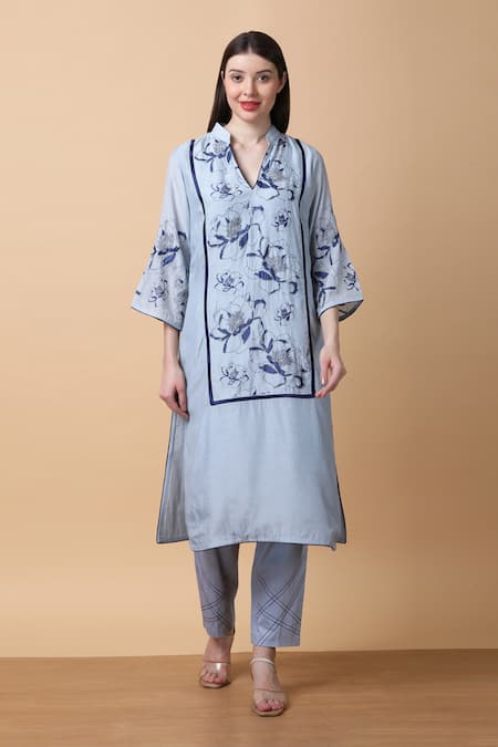 Manish Nagdeo Thread Embroidered Kurta With Pant 