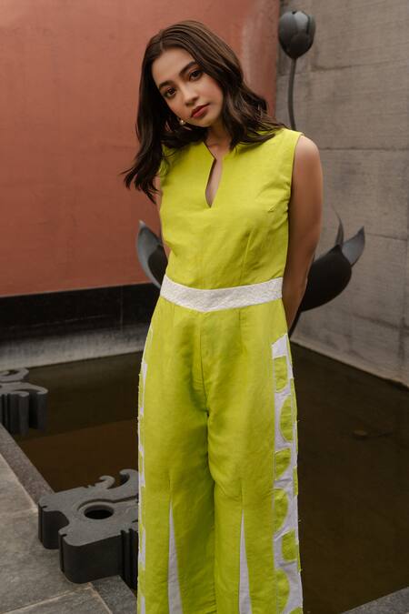 Buy_Rivi_Green Hemp Patchwork Keyhole Neck Ablaze Colour Blocked Jumpsuit _Online_at_Aza_Fashions