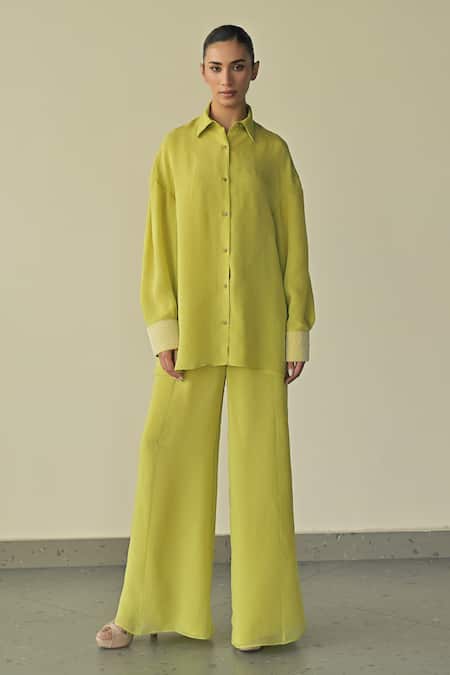 Buy_Somya Goyal_Green Super Organza Solid Flared Trouser _Online_at_Aza_Fashions