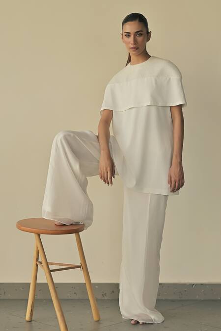 Somya Goyal_White Super Organza Solid High-waisted Flared Trouser _at_Aza_Fashions