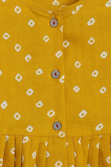 Shop Tiber Taber Yellow Cotton Bandhani Polka Top And Culotte Set Shop_Tiber Taber_Yellow Cotton Bandhani Polka Top And Culotte Set