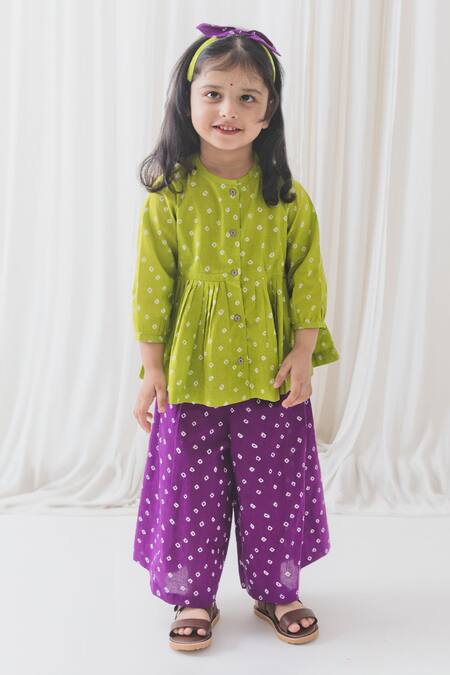 Shop Tiber Taber Green Cotton Bandhani Polka Top With Culotte at Aza Fashions Shop_Tiber Taber_Green Cotton Bandhani Polka Top With Culotte _at_Aza_Fashions