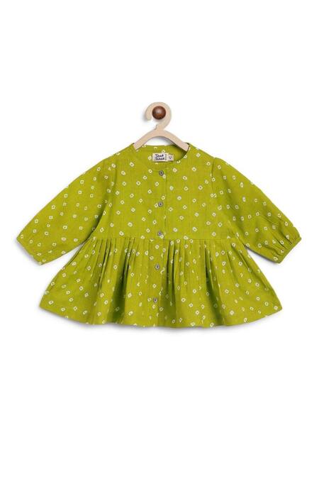 Tiber Taber Green Cotton Bandhani Polka Top With Culotte at Aza Fashions Tiber Taber_Green Cotton Bandhani Polka Top With Culotte _at_Aza_Fashions